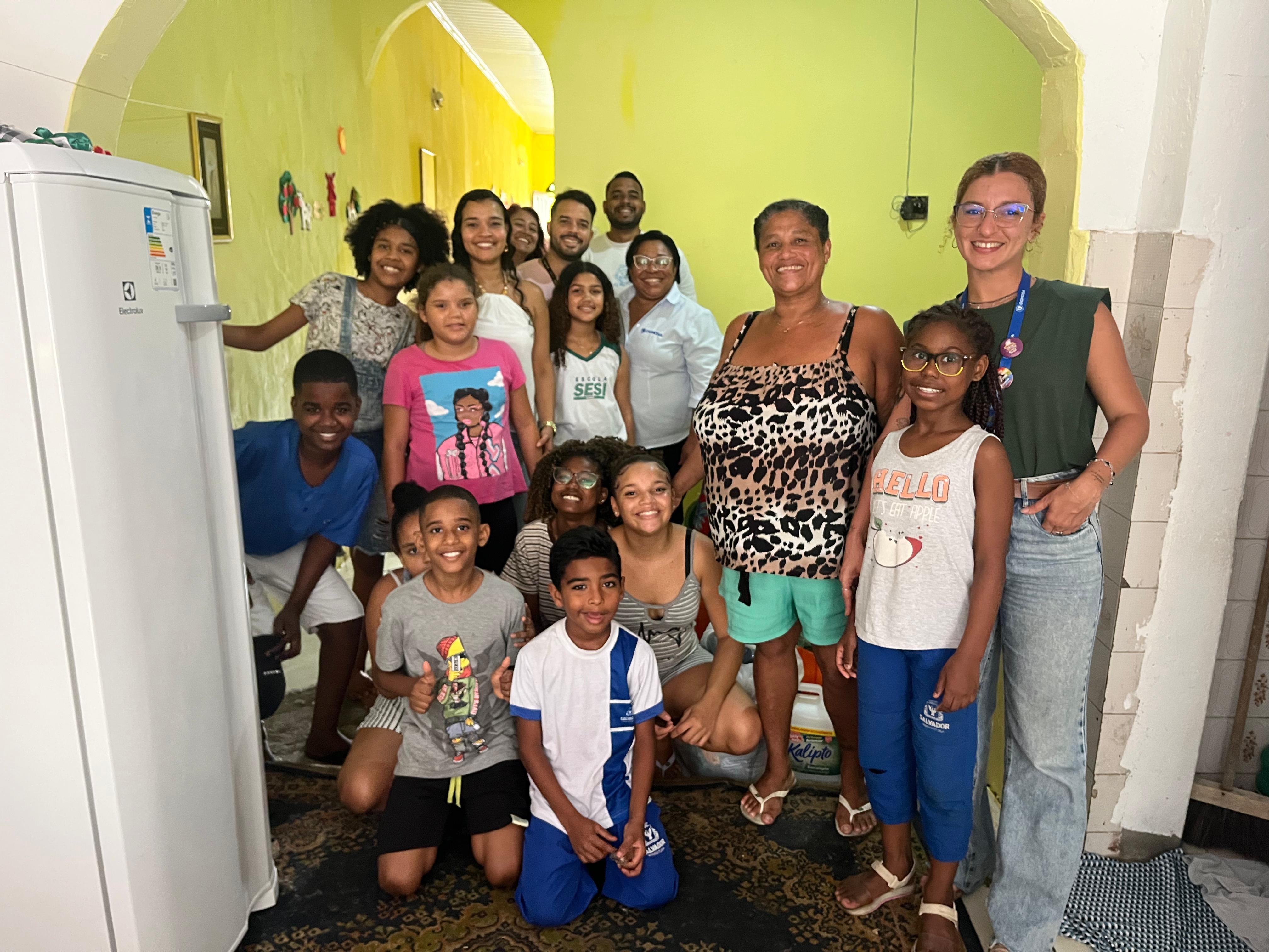 Dia das Crian�as Solid�rio leva amor e esperan�a � Casa V� Flor